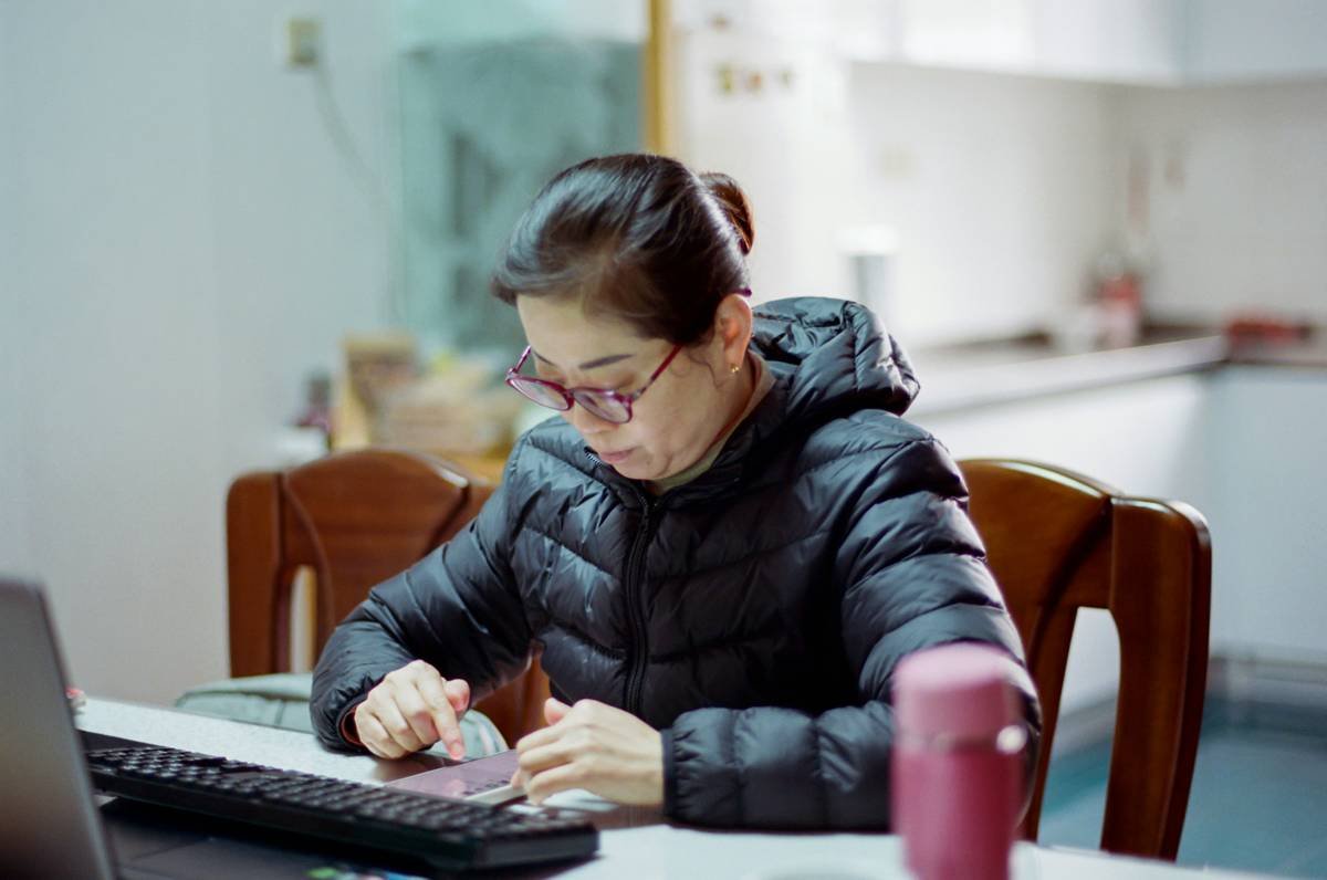 A screenshot showing an intuitive dashboard of research data software with graphs and charts.