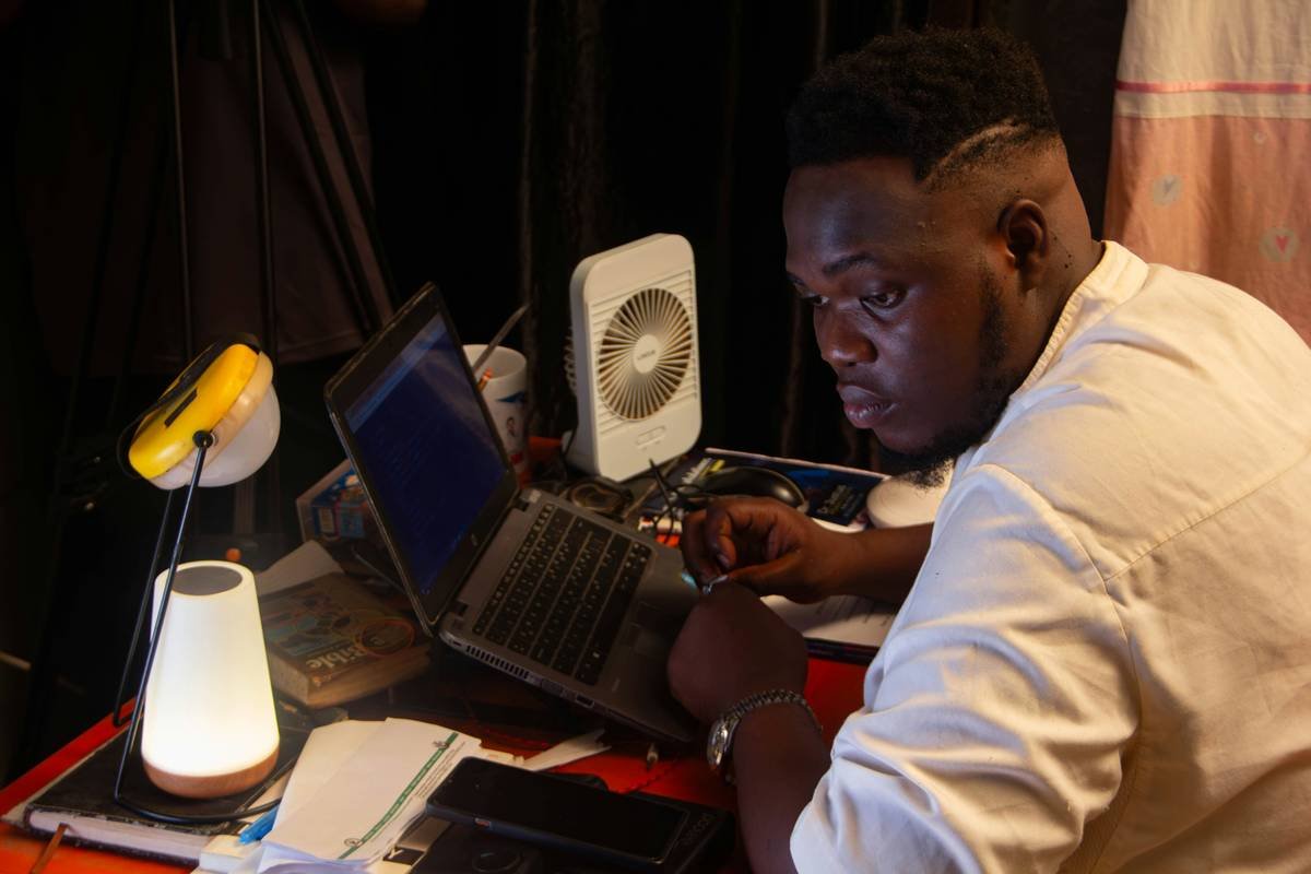 Study Enhancement Software: The Secret Weapon for Focused, Effective Research (Backed by Science)