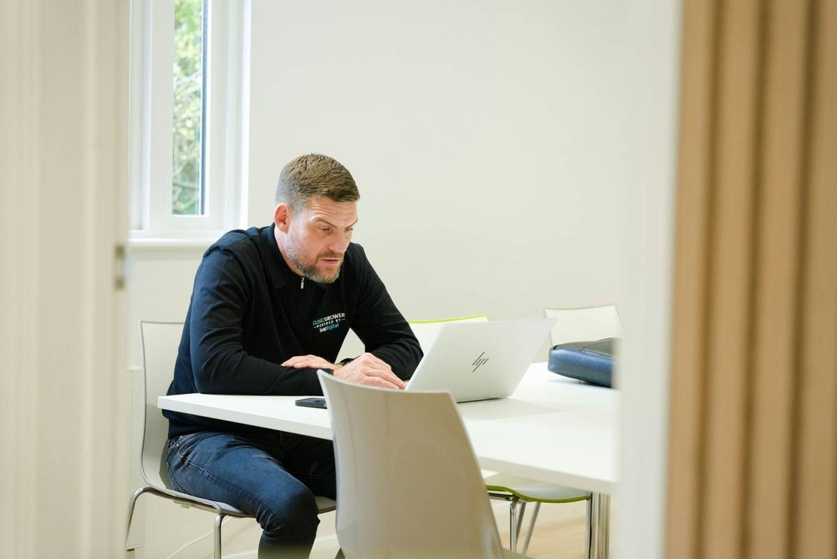 Why Your Research Data Analysis Skills Are Stuck in 2010 (And How Apps Can Fix That)