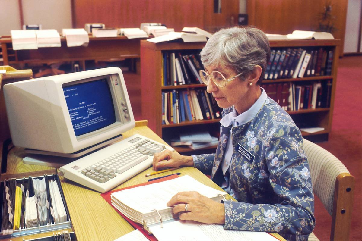 The Best Research Paper Organizer App for Students, Academics & Health Researchers: Stop Drowning in PDFs